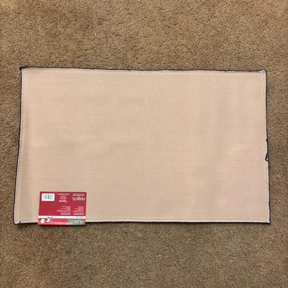 Peanuts Festive Rug with Red and White